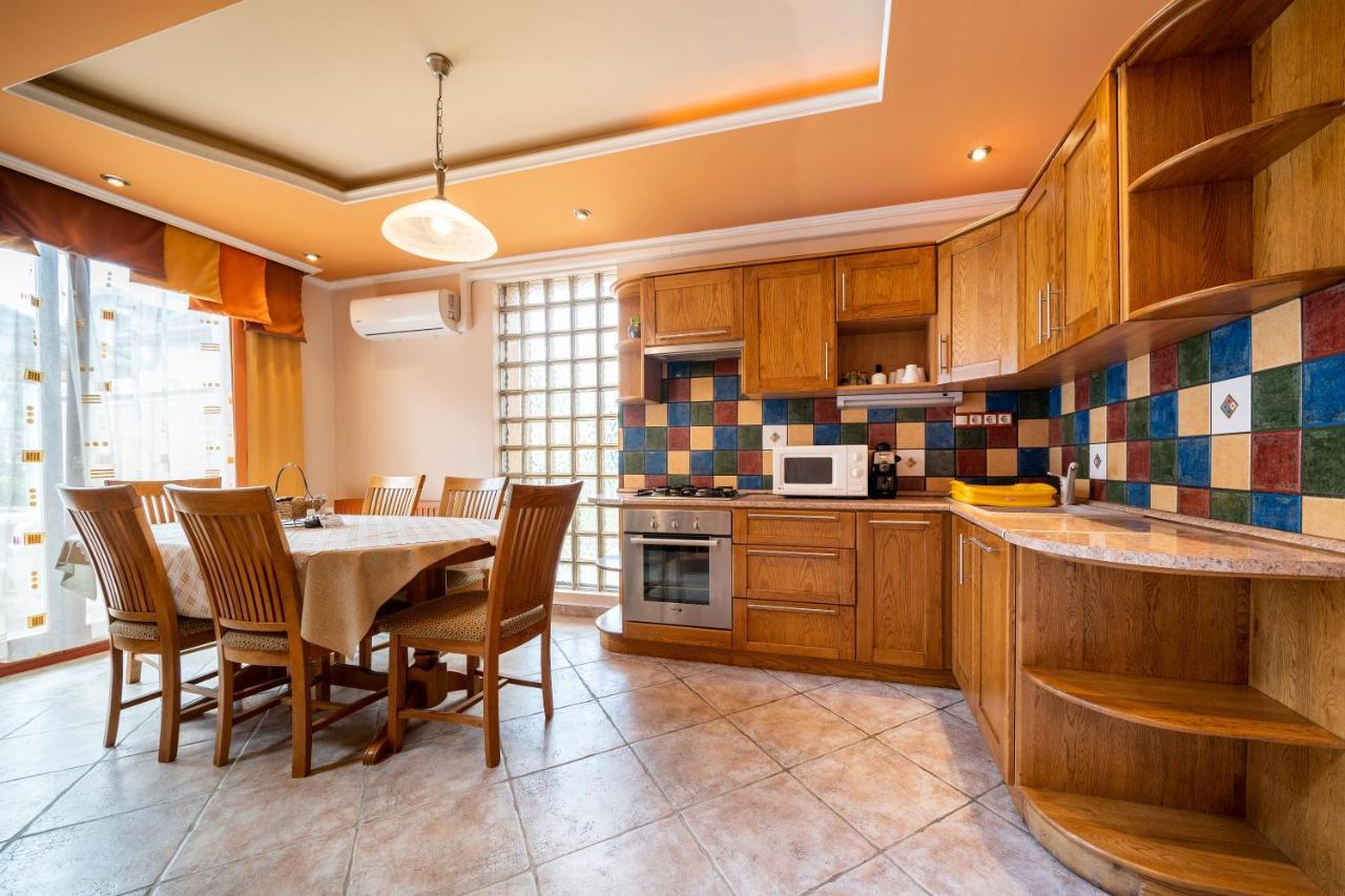 Szenti Vendeghaz Bed and Breakfast Γκιόρ Εξωτερικό φωτογραφία