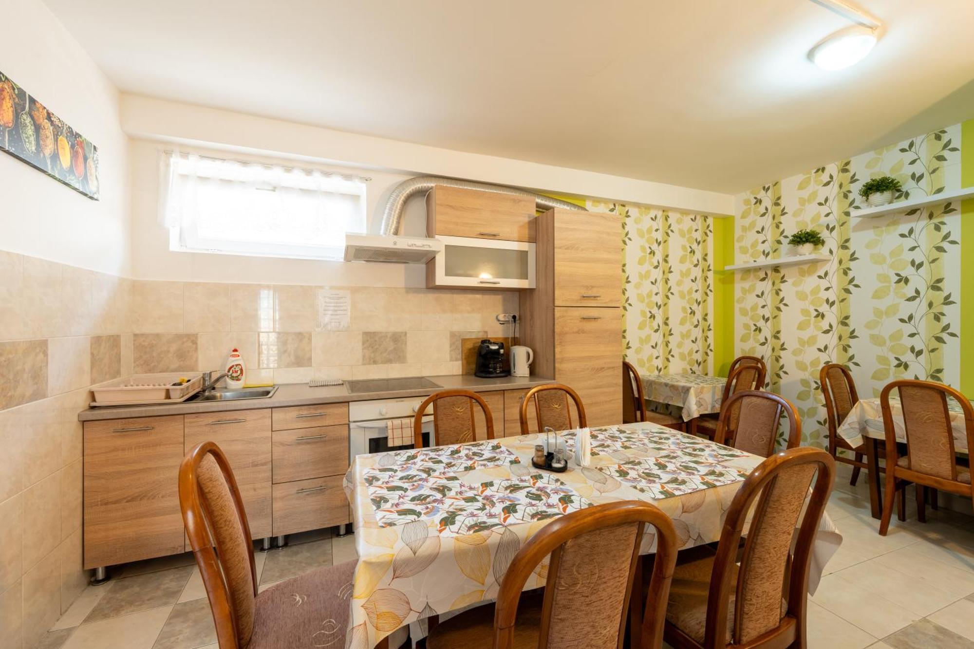 Szenti Vendeghaz Bed and Breakfast Γκιόρ Εξωτερικό φωτογραφία