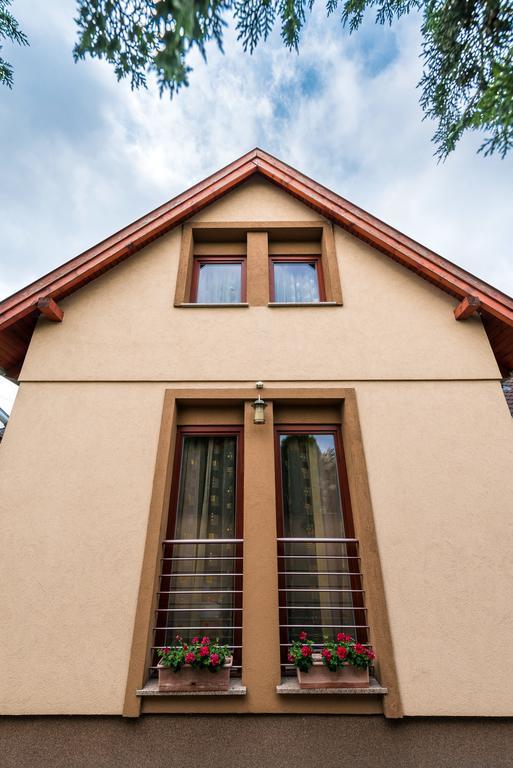 Szenti Vendeghaz Bed and Breakfast Γκιόρ Εξωτερικό φωτογραφία